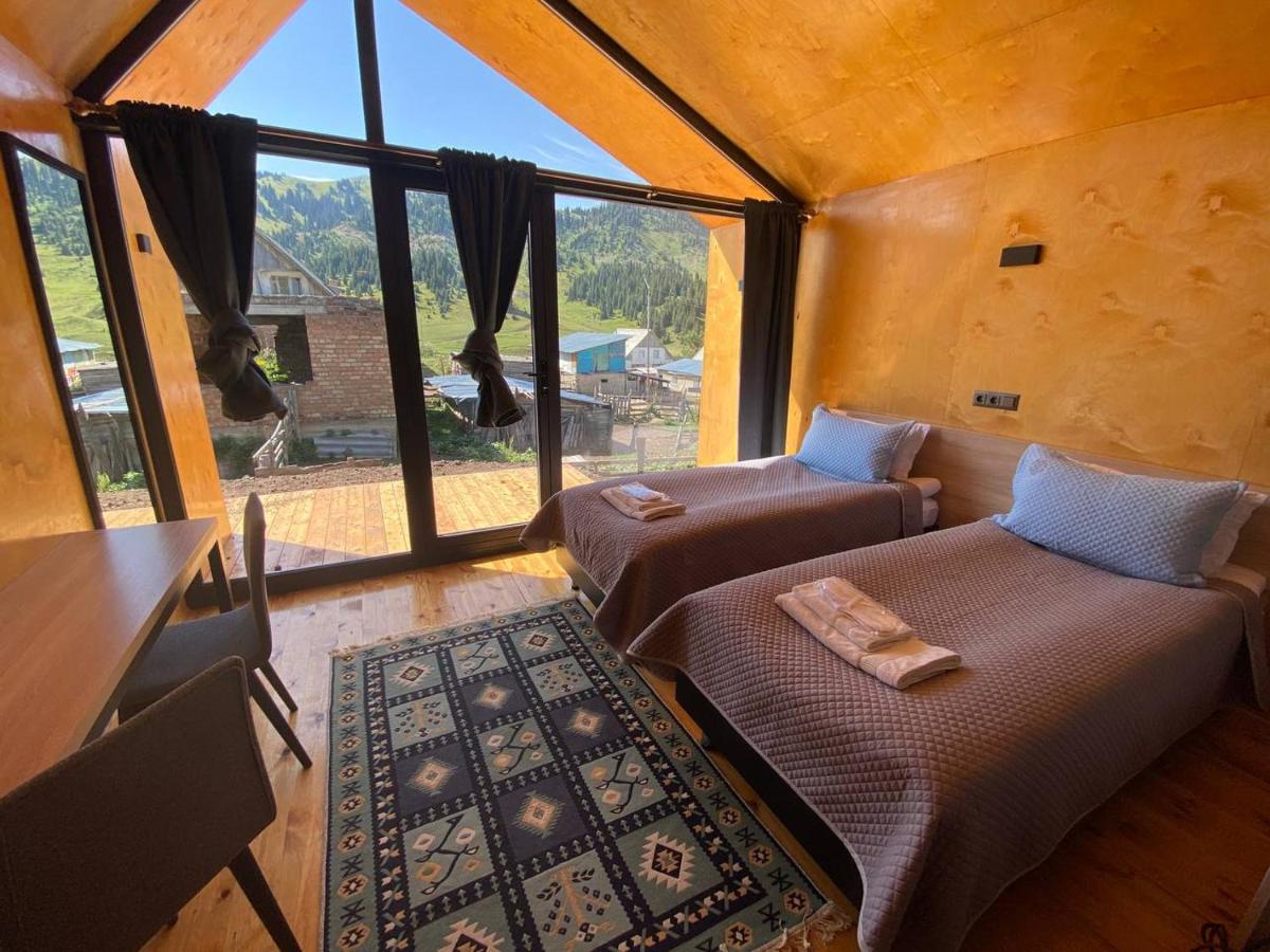 Peak Lodge Jyrgalan Luaran gambar