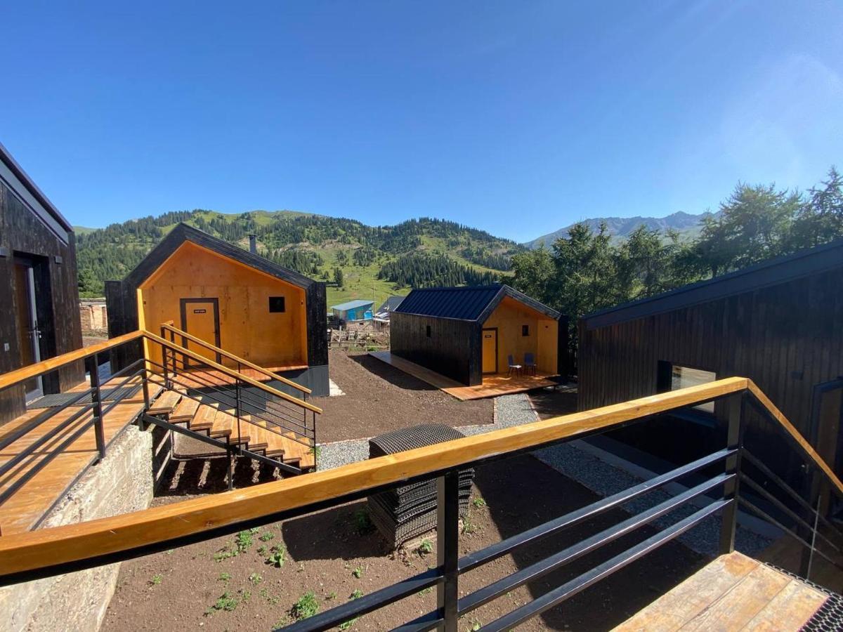 Peak Lodge Jyrgalan Luaran gambar