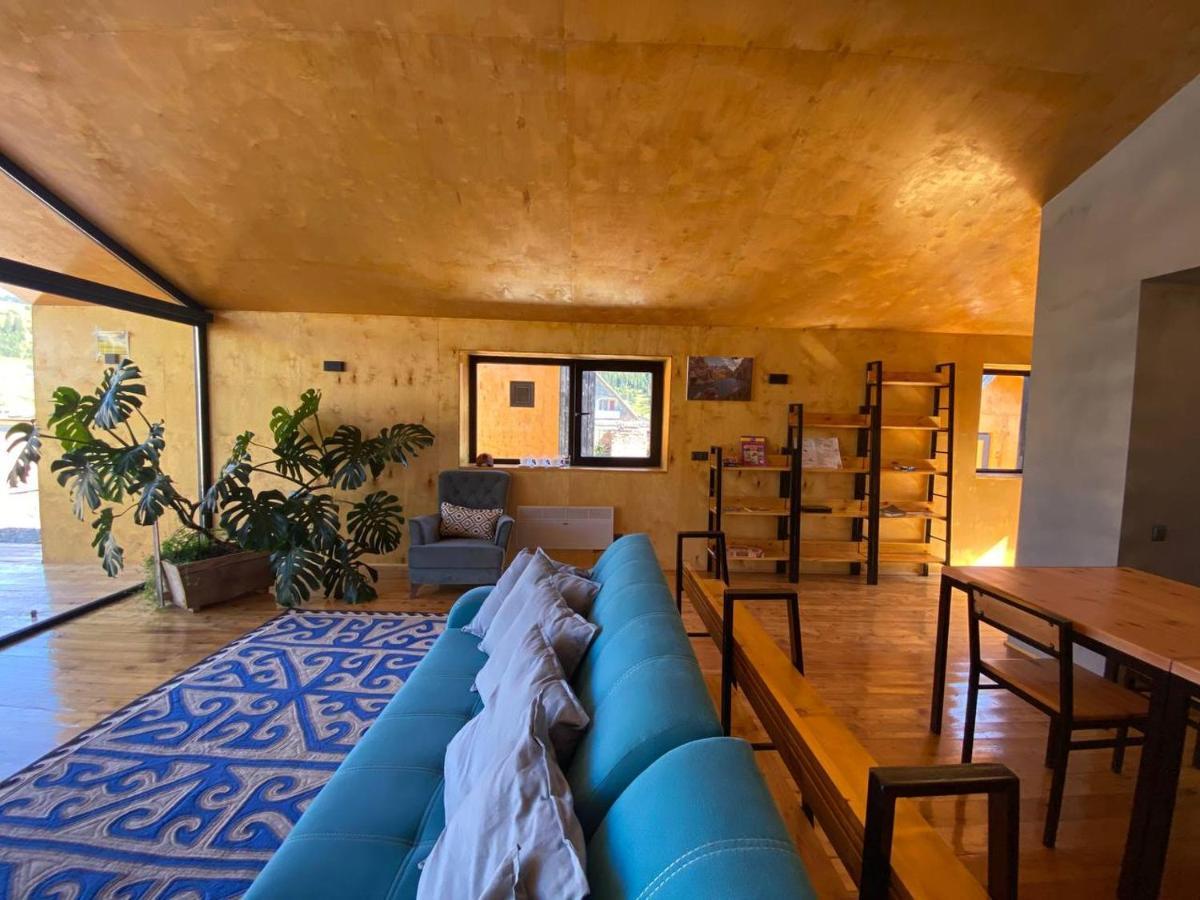 Peak Lodge Jyrgalan Luaran gambar