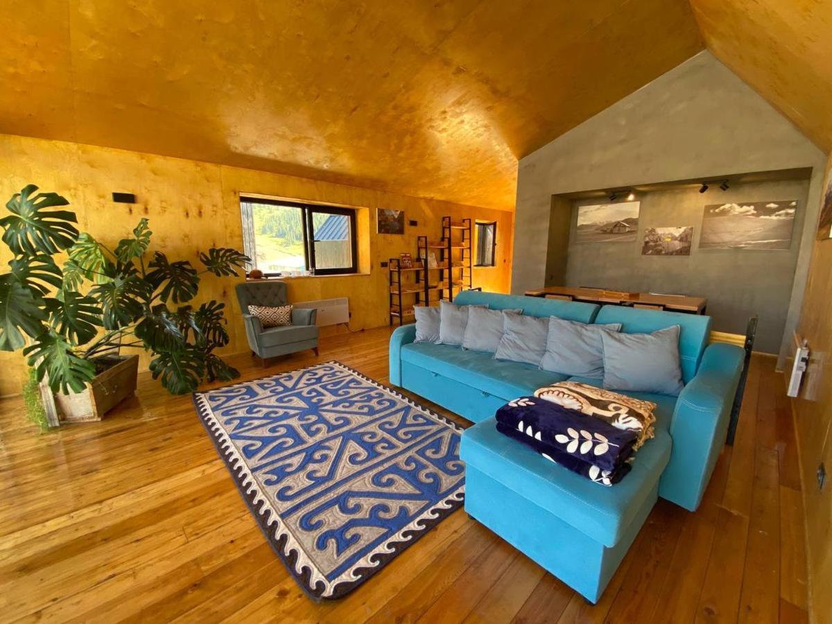 Peak Lodge Jyrgalan Luaran gambar